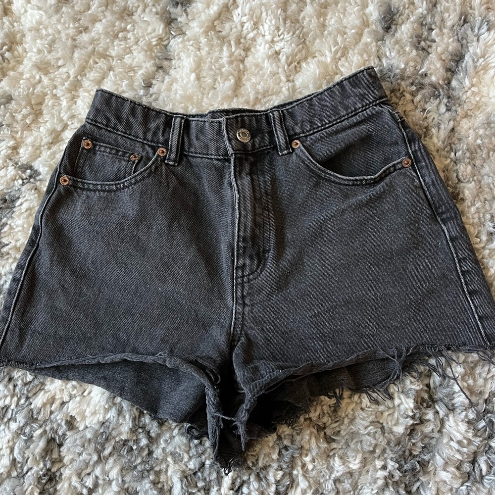 TOPSHOP Black Mom Jean Shorts | size: Petite 4